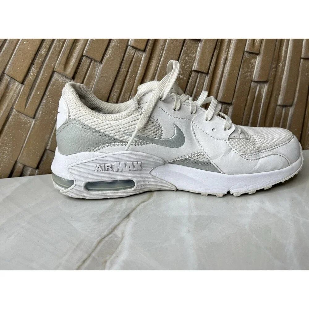 Nike AIR MAX EXCEE Women's White CD5432-121 Athletic Sneaker Shoes Sz 8